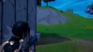 Aim true and shoot in controlled bursts (Image via Epic Games/Fortnite)